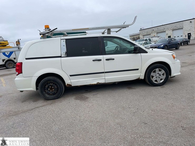 2013-ram-c/v-image-4