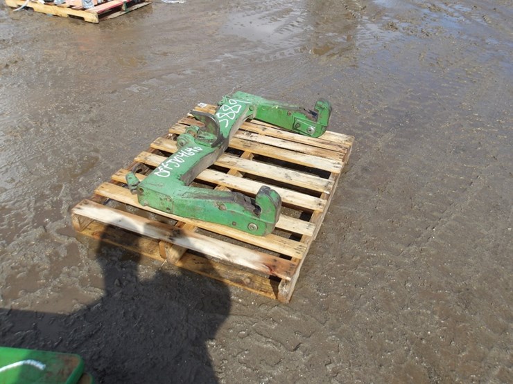 #5889-•-john-deere-quick-hitch-image-2