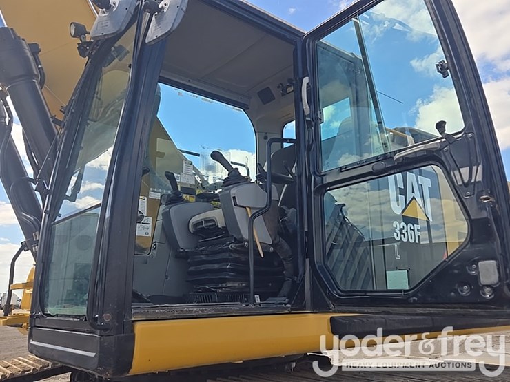 2017-caterpillar-336fl-image-60