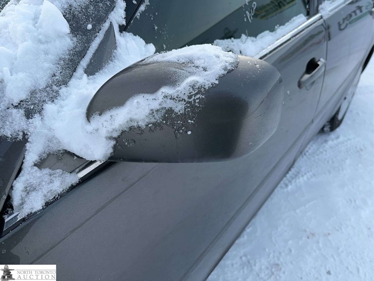 non-operable-2005-toyota-camry-4dr-sedan-image-34