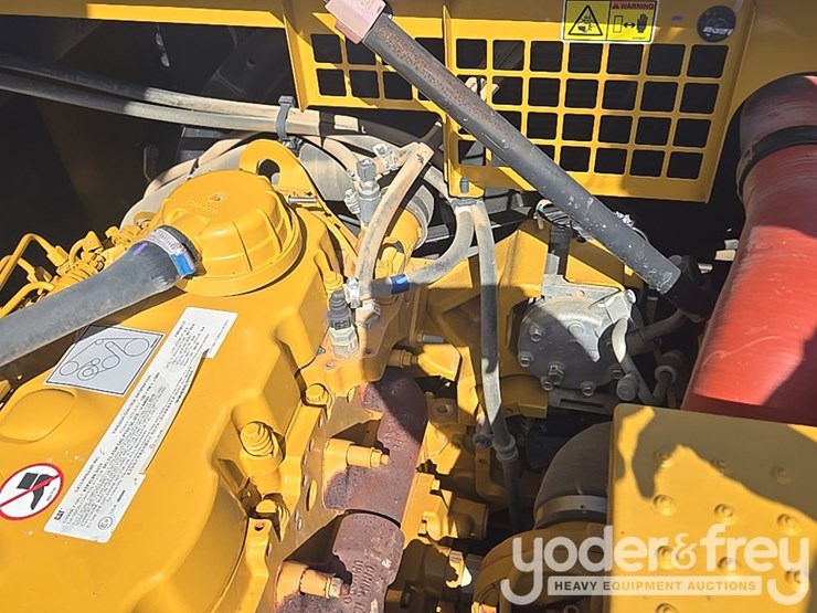 2019-caterpillar-336-image-68