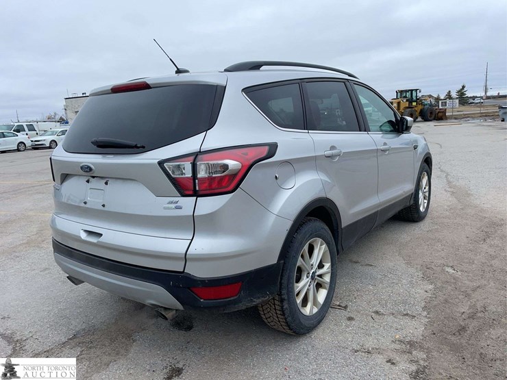 2017-ford-escape-image-5