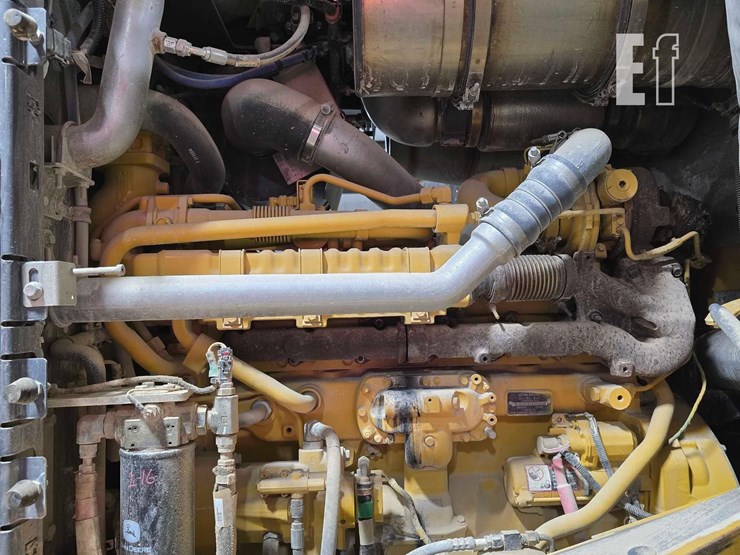 2017-deere-644k-image-23