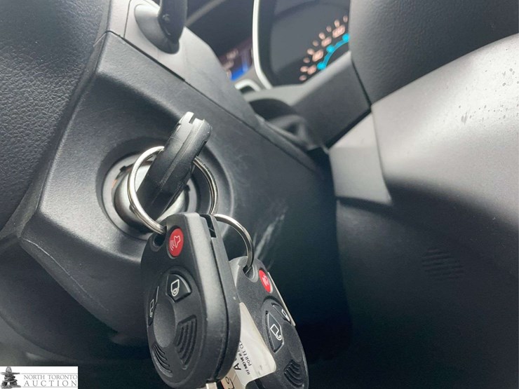 2016-ford-escape-image-14