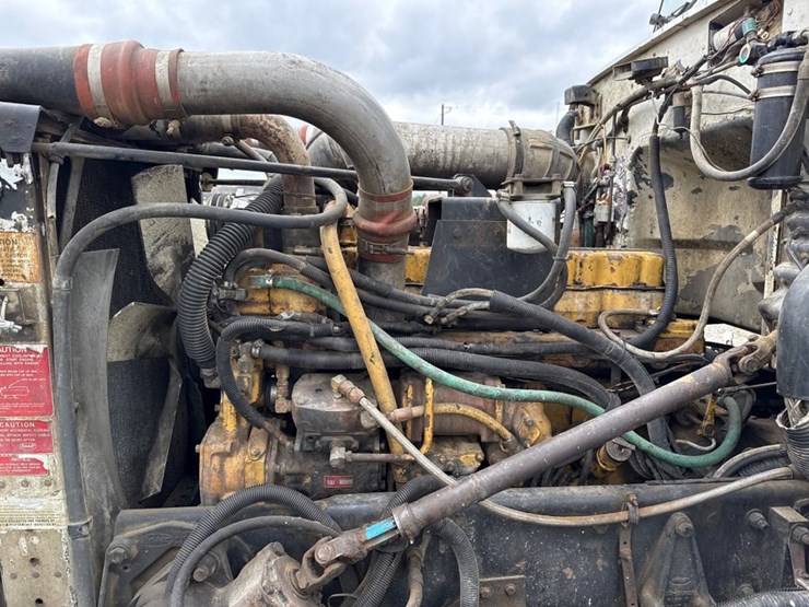 1990-peterbilt-357-image-48