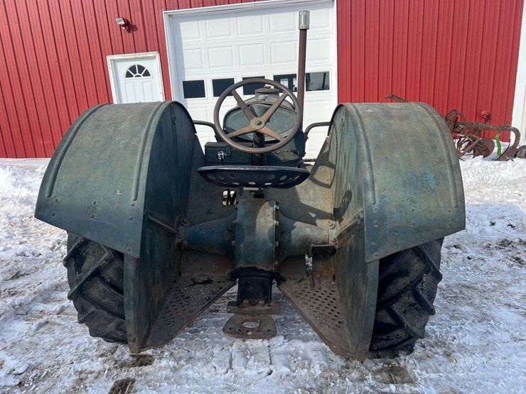 1935-fordson-image-4