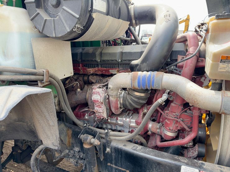 2018-mack-pinnacle-cxu613-image-11