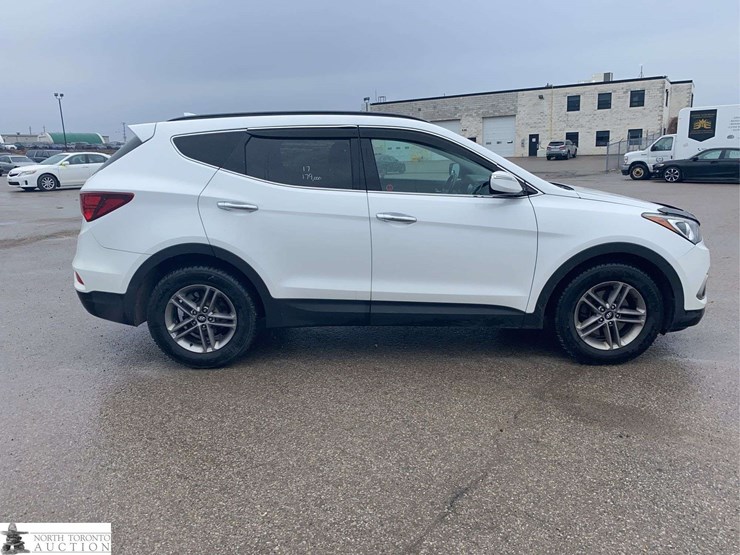 2017-hyundai-santa-fe-image-8