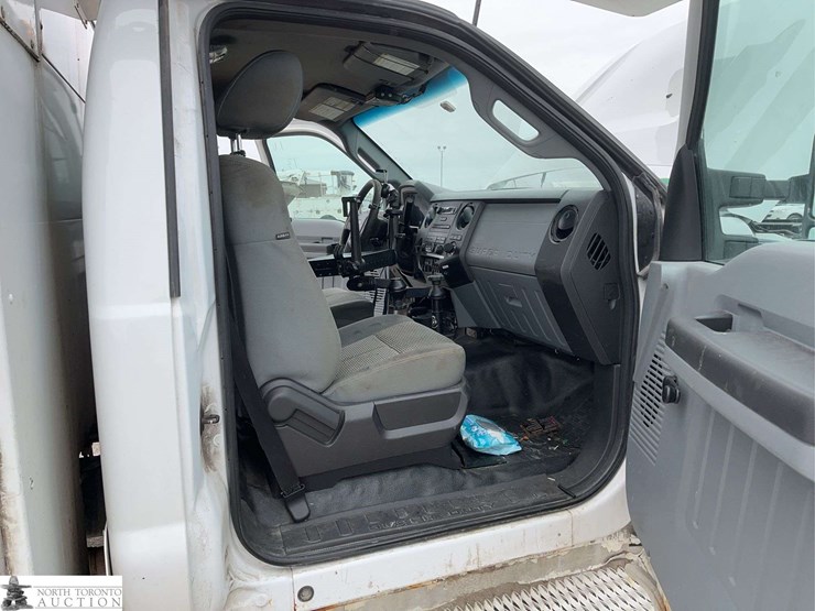 2013-ford-f450-image-15