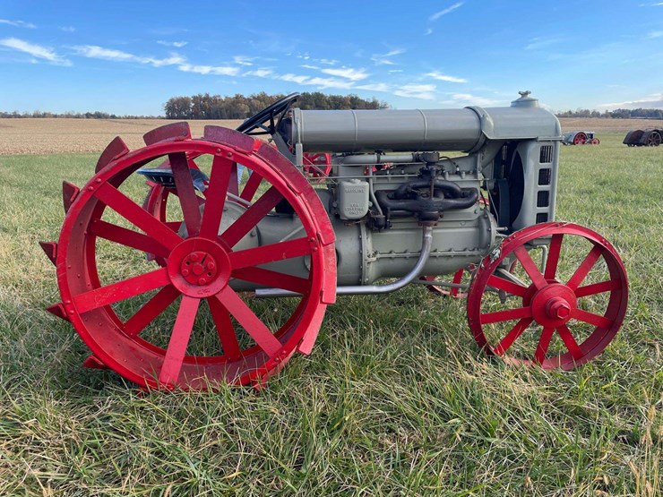 1918-fordson-tractor-image-6