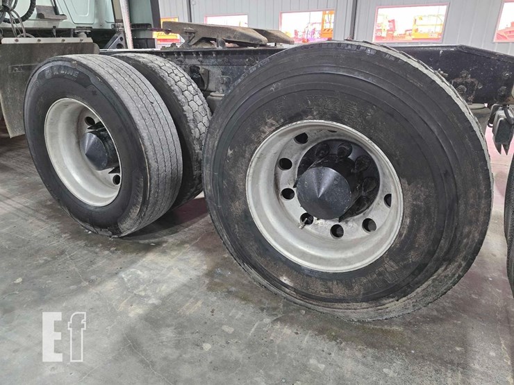 2012-international-prostar-image-28