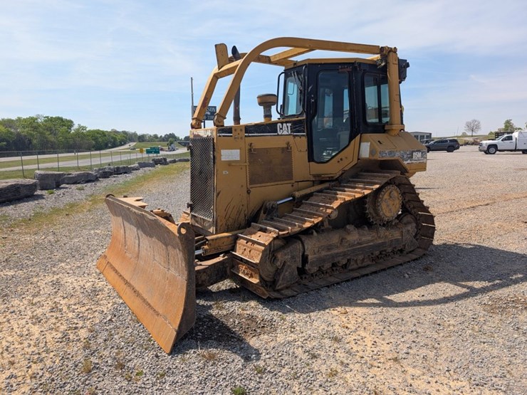 2001-caterpillar-d5m-xl-image-1
