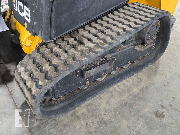 2021-jcb-3ts-8t-image-26