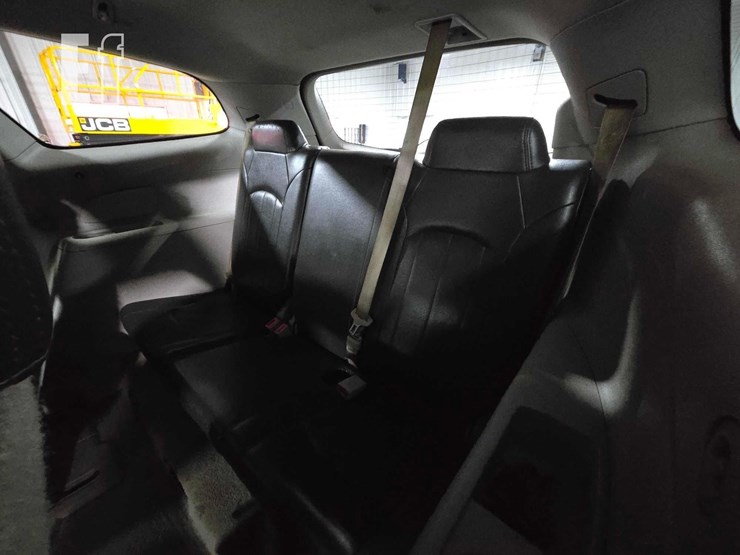 2016-buick-enclave-image-17