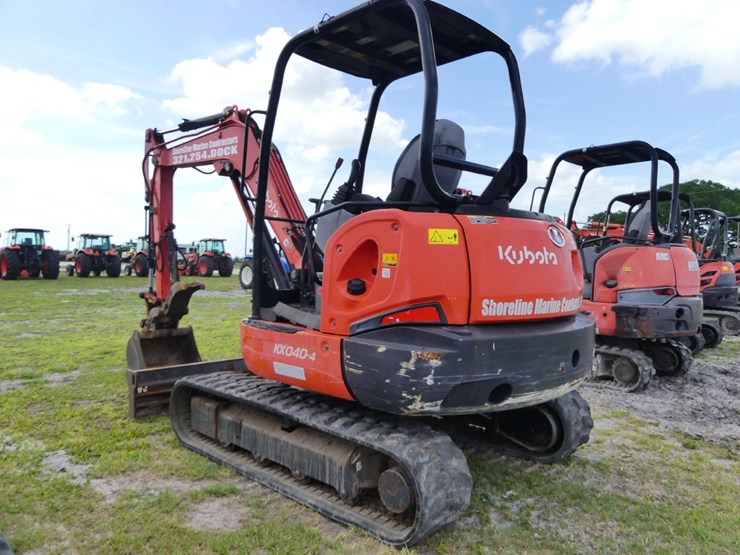 2022-kubota-kx040-4-image-4