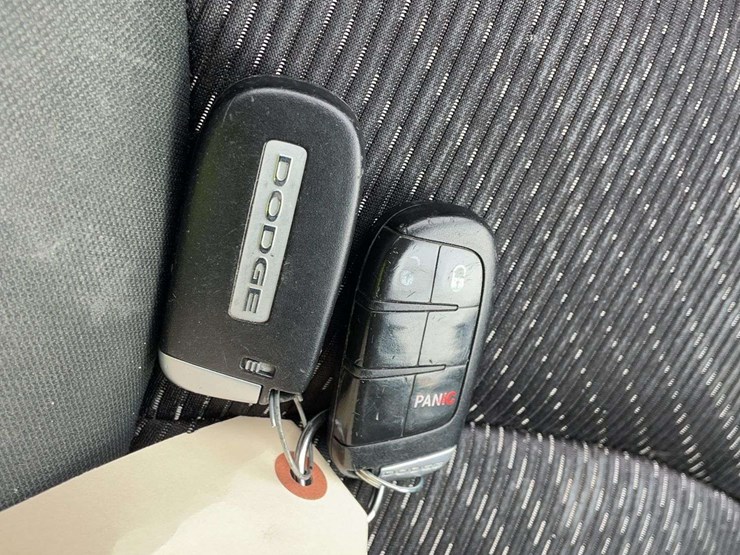 2011-dodge-journey-image-14