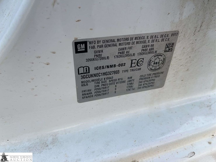 2017-chevrolet-silverado-1500-image-18