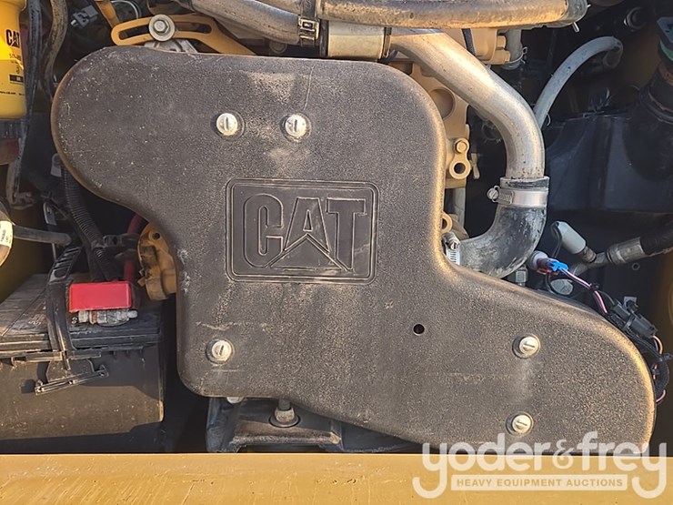 2022-caterpillar-289d3-image-65