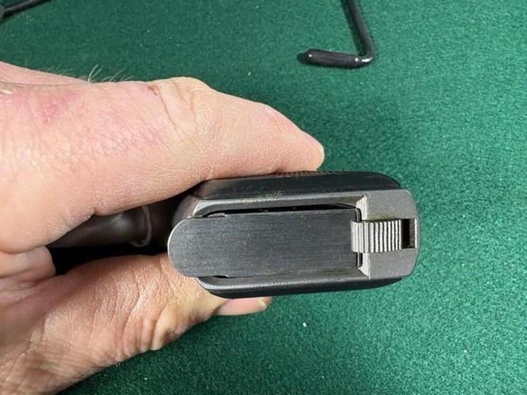 amt-45-acp-"back-up"-pistol-image-10