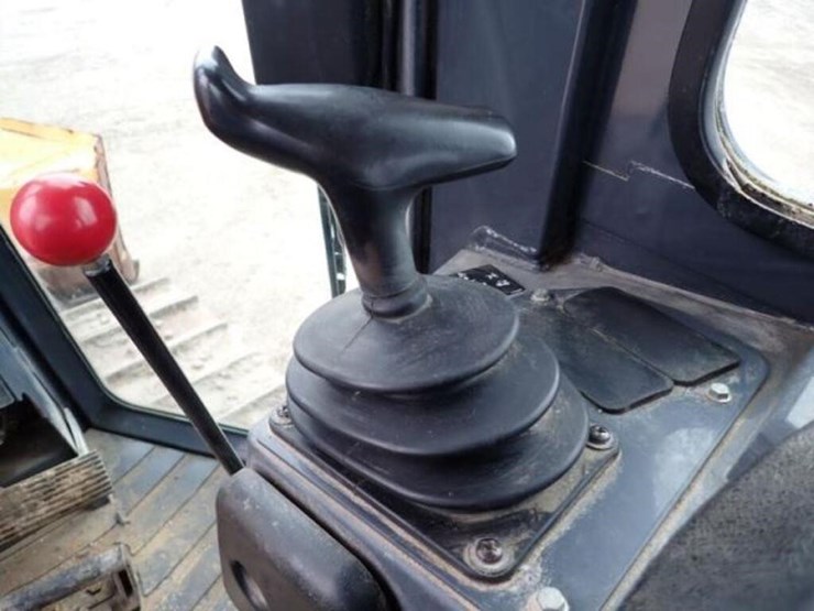 2018-deere-450k-image-13