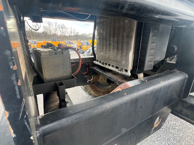 lull-644b-42-image-15