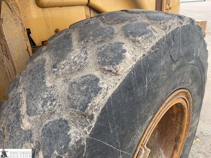 2010-caterpillar-924h-image-24