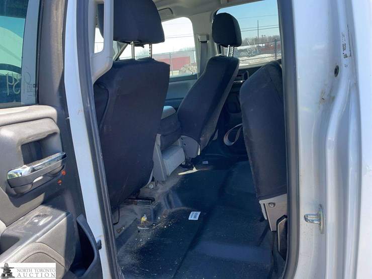 2017-chevrolet-silverado-1500-image-15