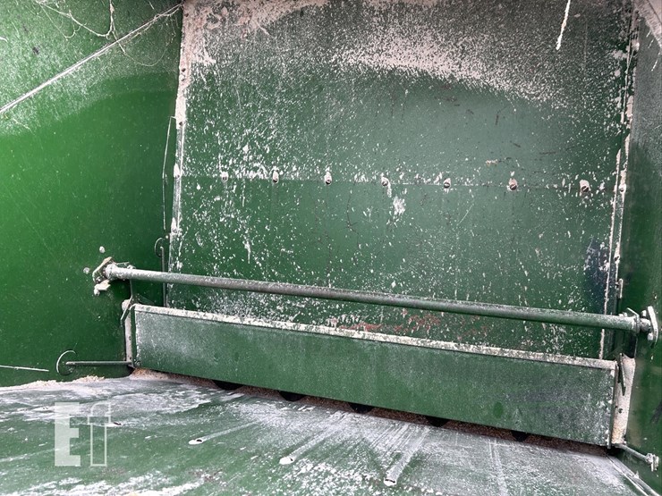 john-deere-310-image-21