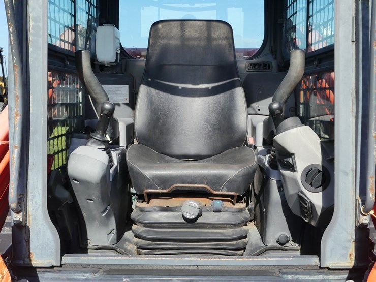 2017-kubota-svl75-2-image-12