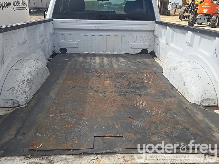 2019-ford-f150-image-33