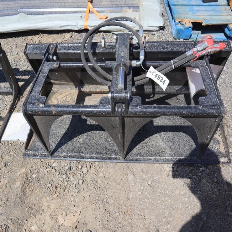 Future Skid Steer Plate Grabber