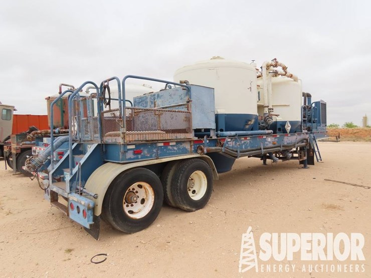 2001-stewart-&-stevenson-660-image-3