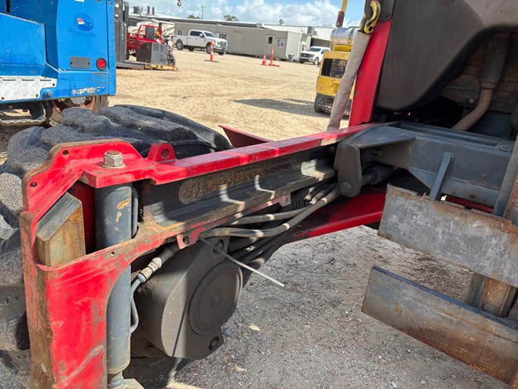 2006-moffett-m55-image-9