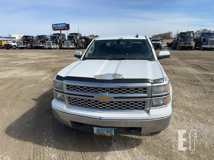 2015-chevrolet-silverado-1500-image-2