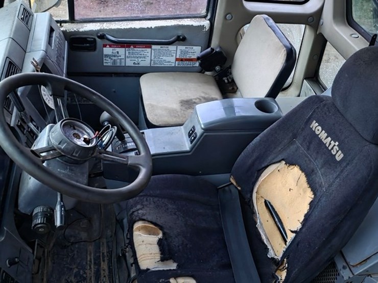 2005-komatsu-hm300-1-image-46