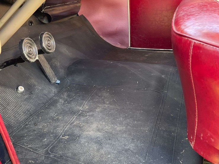 1948-ford-super-deluxe-convertible-image-55