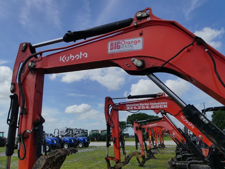 kubota-u55-5-image-8