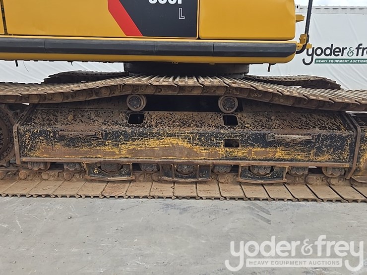 2017-caterpillar-336fl-image-19