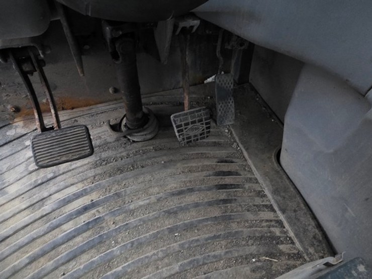 2001-gradall-xl3100-image-50