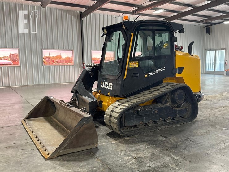 2021-jcb-3ts-8t-image-1