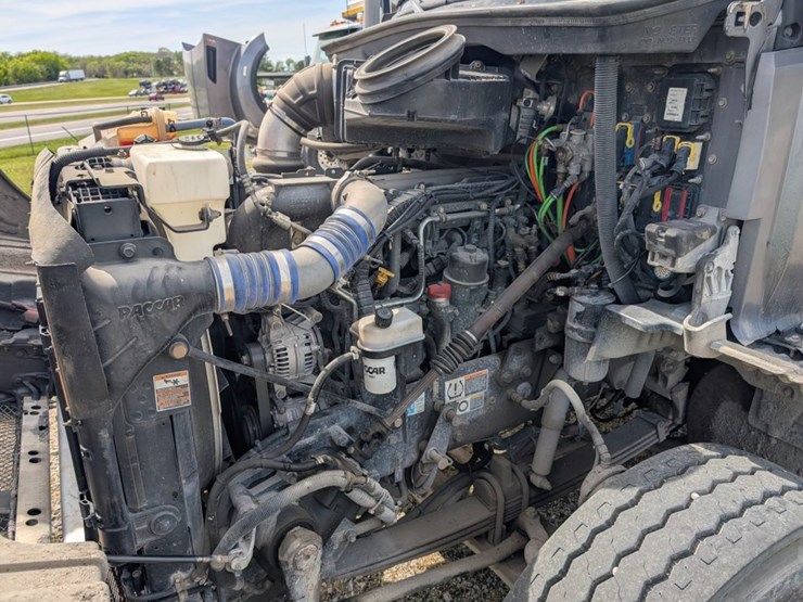 2015-kenworth-t880-image-5