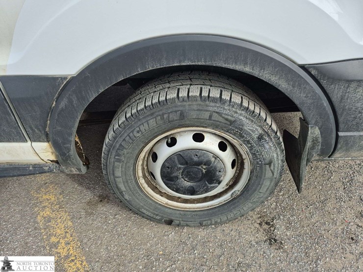 2017-ford-transit-image-23