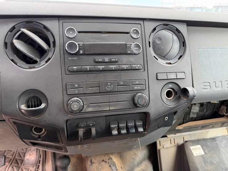 2012-ford-f550-image-9