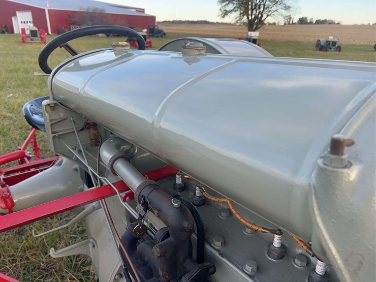 1927-fordson-tractor-image-12