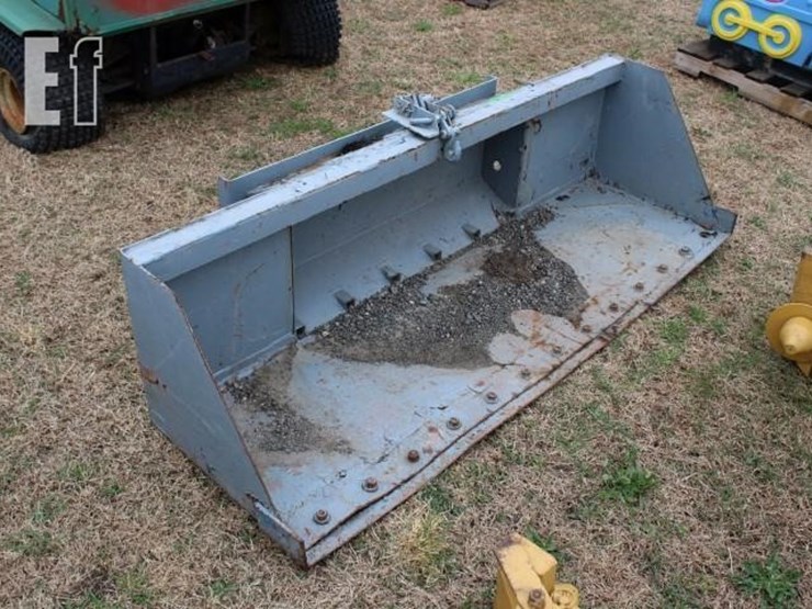 #1106-78"-skid-steer-bucket-with-tow-hook-on-quick-image-1