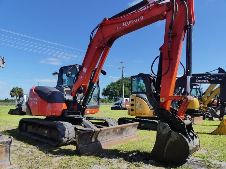 2022-kubota-kx080-4-image-2