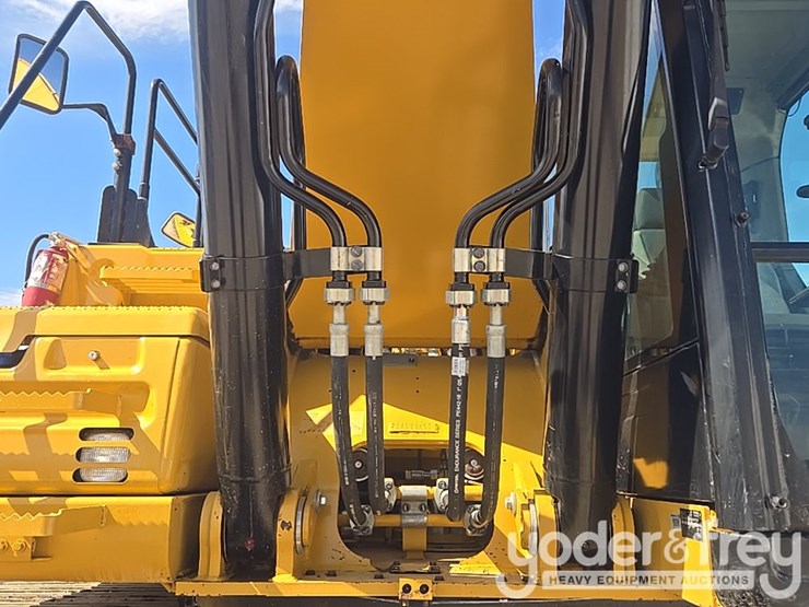 2017-caterpillar-336fl-image-35