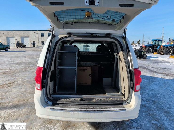 2014-ram-c/v-image-27