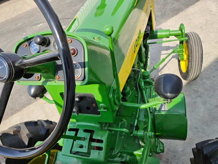 1959-john-deere-730-image-25