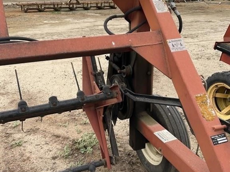 h-&-s-hay-machine-ii-image-11